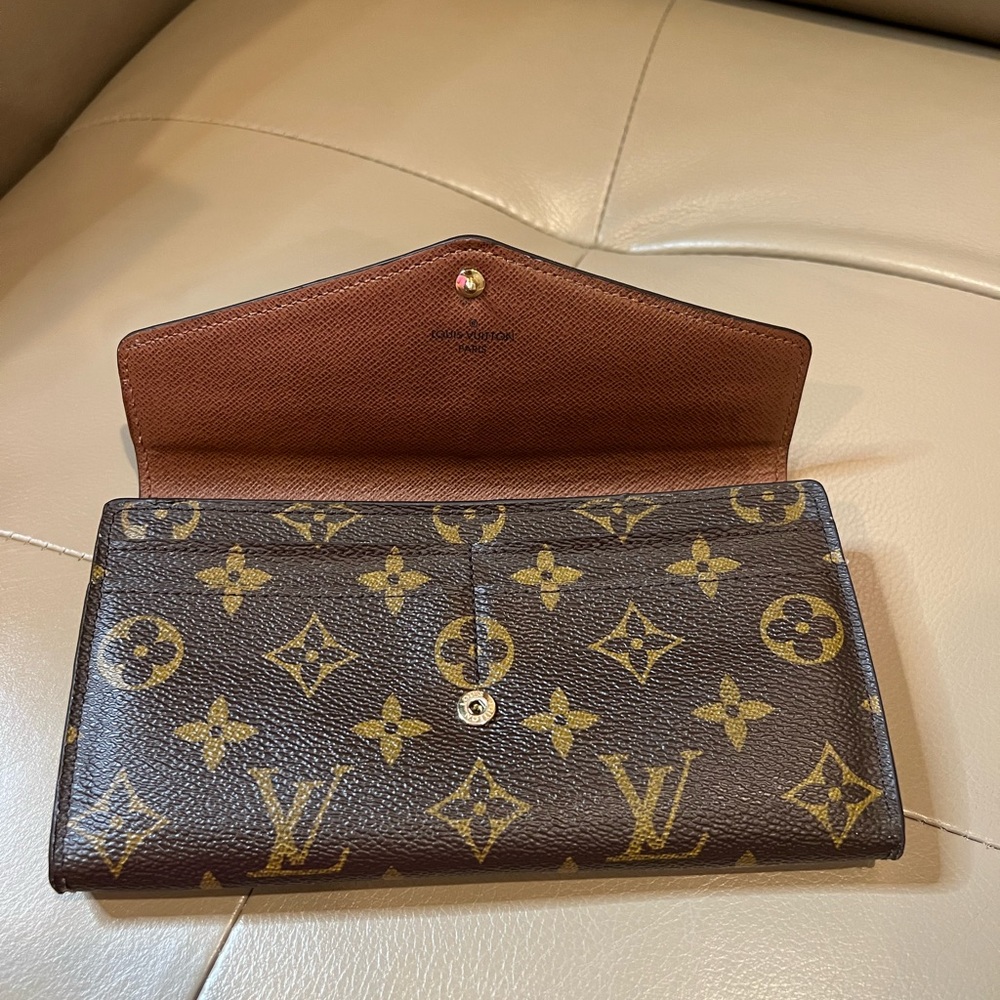 Sold xxxx Louis Vuitton Monogram Sarah wallet - Picture 3 of 10